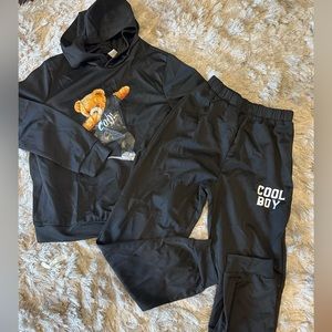 Boys brand new matching set . Size 11/12